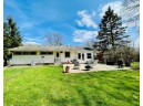 719 Mildred Ct, Lake Mills, WI 53551-1052