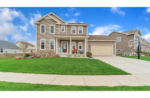 380 White Tail Dr, Sun Prairie, WI 53590