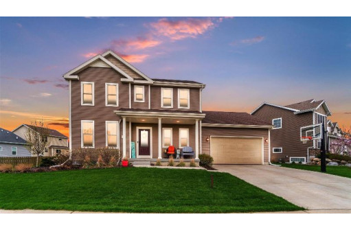 380 White Tail Dr, Sun Prairie, WI 53590