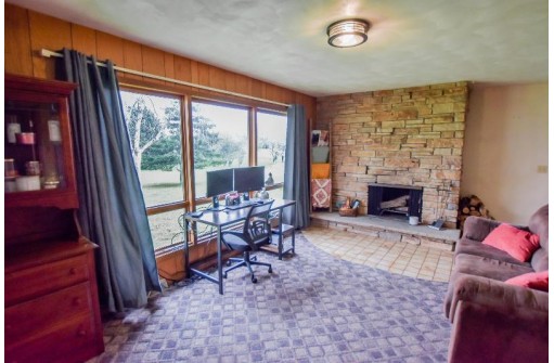 W874 Sunnyside Rd, Green Lake, WI 54941