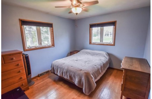 W874 Sunnyside Rd, Green Lake, WI 54941