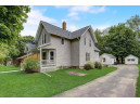 128 W Lake Park Pl, Lake Mills, WI 53551