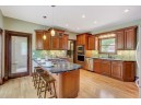 128 W Lake Park Pl, Lake Mills, WI 53551