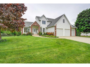 2774 Brooks Ridge Dr Sun Prairie, WI 53590