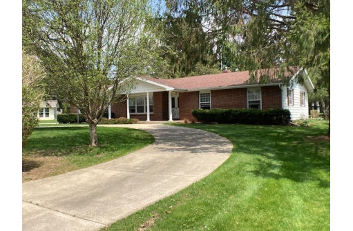 6551 Linden Cir, Windsor, WI 53598