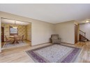 5209 Spicebush Ln, Madison, WI 53714