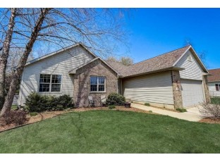 310 N Heatherstone Dr Sun Prairie, WI 53590