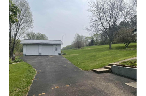 N5846 Dunning Rd, Pardeeville, WI 53954