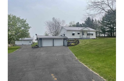 N5846 Dunning Rd, Pardeeville, WI 53954