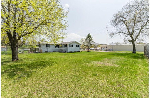 1125 Wellington Dr, Reedsburg, WI 53959