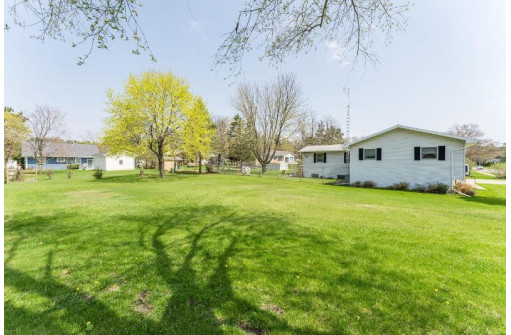 1125 Wellington Dr, Reedsburg, WI 53959