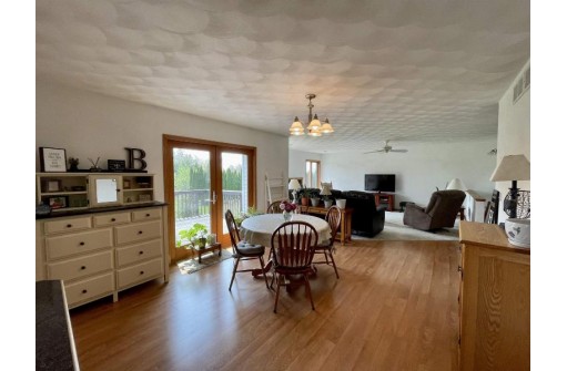 N2410 Clearview Dr, Monroe, WI 53566