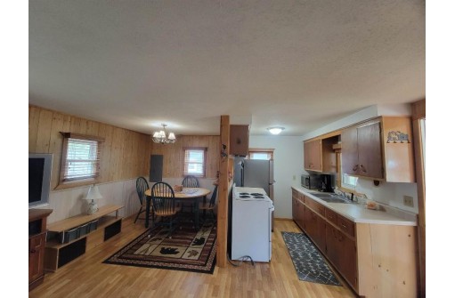 2163 Sauk St, Friendship, WI 53934