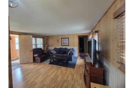 2163 Sauk St, Friendship, WI 53934