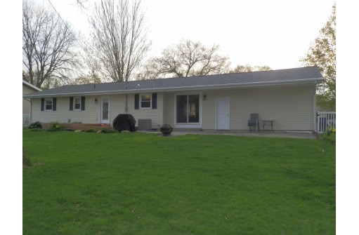 610 N Willard Ave, Janesville, WI 53548