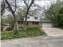 21 Wood Crest Ct, Madison, WI 53705