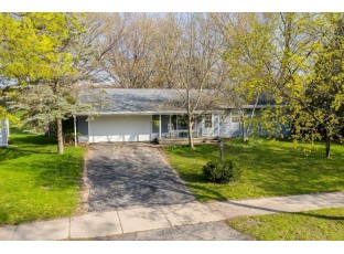 2206 Ravenswood Rd Madison, WI 53711