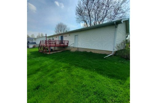 1000 Morning View Rd, Lancaster, WI 53813