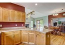 214 Hunters Glen Ln, Johnson Creek, WI 53038-9560