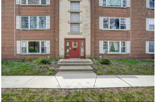 37 Sherman Terr 1, Madison, WI 53704