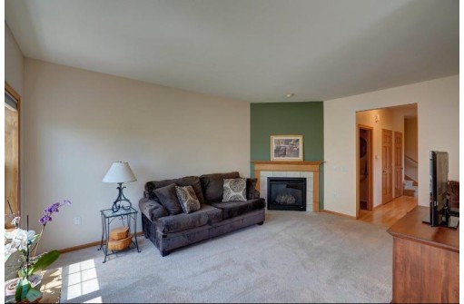 3857 Maple Grove Dr, Madison, WI 53719