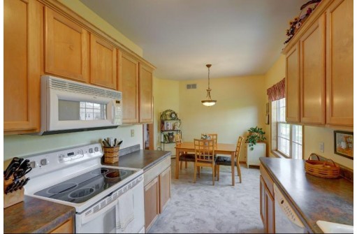 3857 Maple Grove Dr, Madison, WI 53719