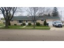 1122 N Oakhill Ave, Janesville, WI 53548