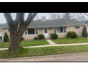 1122 N Oakhill Ave, Janesville, WI 53548