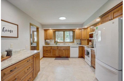 3736 Elna Rd, Madison, WI 53718