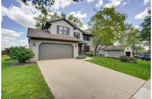 724 Greig Tr, Stoughton, WI 53589