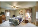 1035 Bethany Ct, Sun Prairie, WI 53590