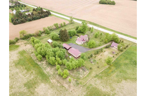 N8626 County Road W, Beaver Dam, WI 53916