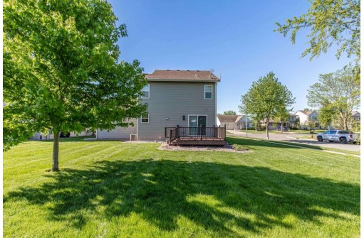 7234 Arctic Fox Dr, Madison, WI 53719