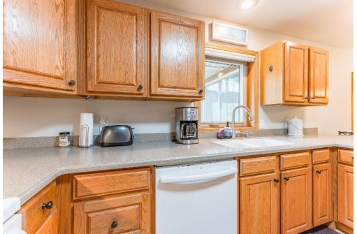 S4295A Suttle Ridge Ct, Baraboo, WI 53913