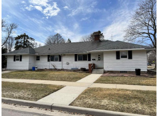 717 Jefferson St Baraboo, WI 53913