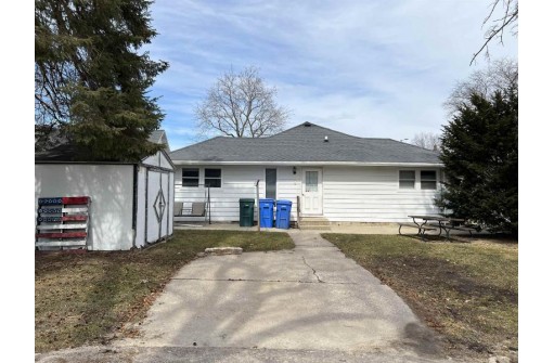 717 Jefferson St, Baraboo, WI 53913