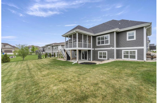 843 Lynn St, Waunakee, WI 53597