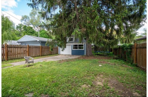 2922 Mckinley St, Madison, WI 53705