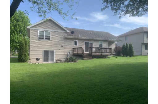 5510 Shale Rd, Fitchburg, WI 53711