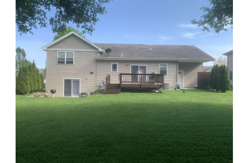 5510 Shale Rd, Fitchburg, WI 53711