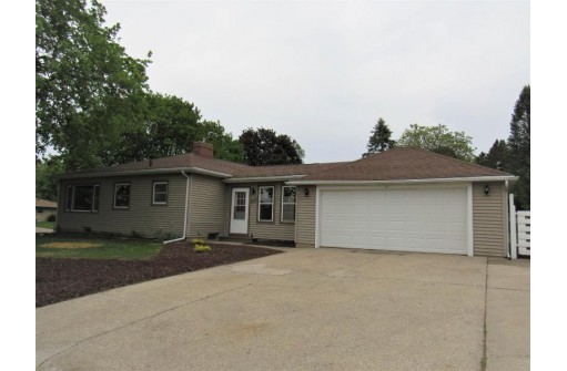 2537 River View Dr, Janesville, WI 53546