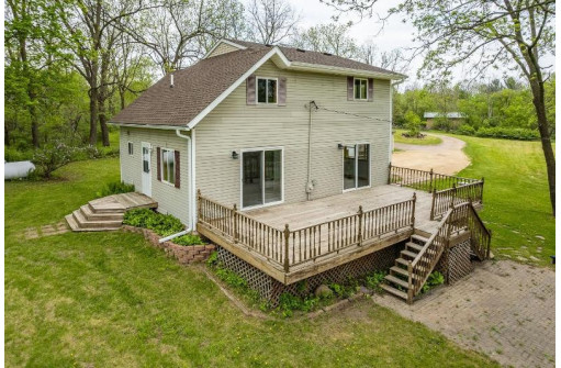 S1160 Blackfoot Ct, La Valle, WI 53941