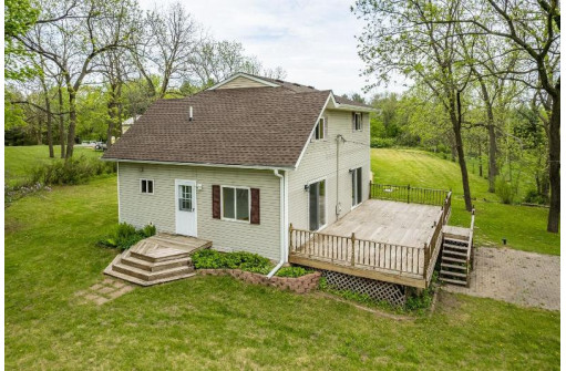 S1160 Blackfoot Ct, La Valle, WI 53941