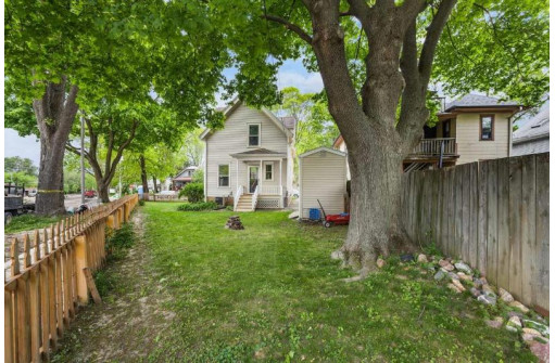 229 Jackson St, Madison, WI 53704