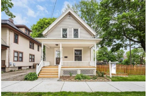 229 Jackson St, Madison, WI 53704