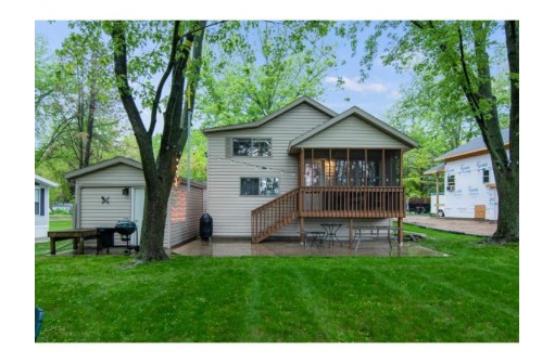 112 Meadow Ln, Edgerton, WI 53534