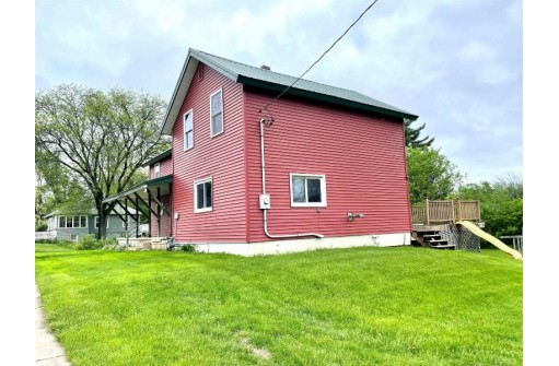 110 S Mill St, Albany, WI 53502