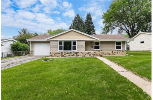 4517 Tennessee Tr, Madison, WI 53704
