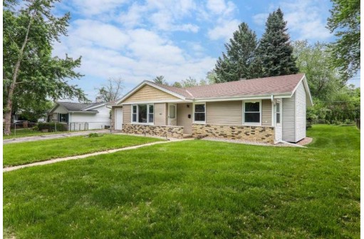 4517 Tennessee Tr, Madison, WI 53704