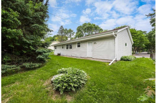 4517 Tennessee Tr, Madison, WI 53704